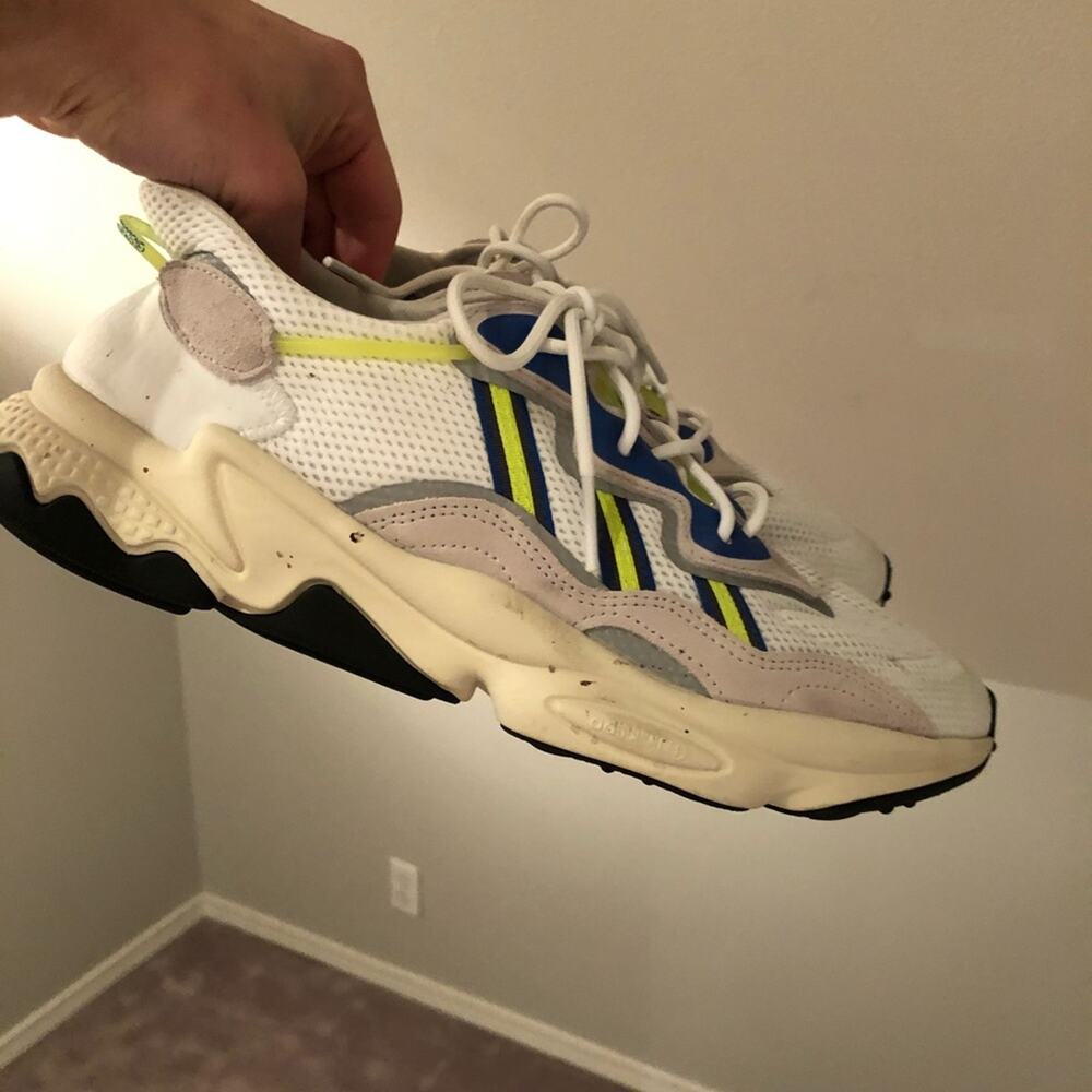 New Adidas Ozweego White/Blue-Volt | EG8128 | Size 11 | Men's Athletic Shoes